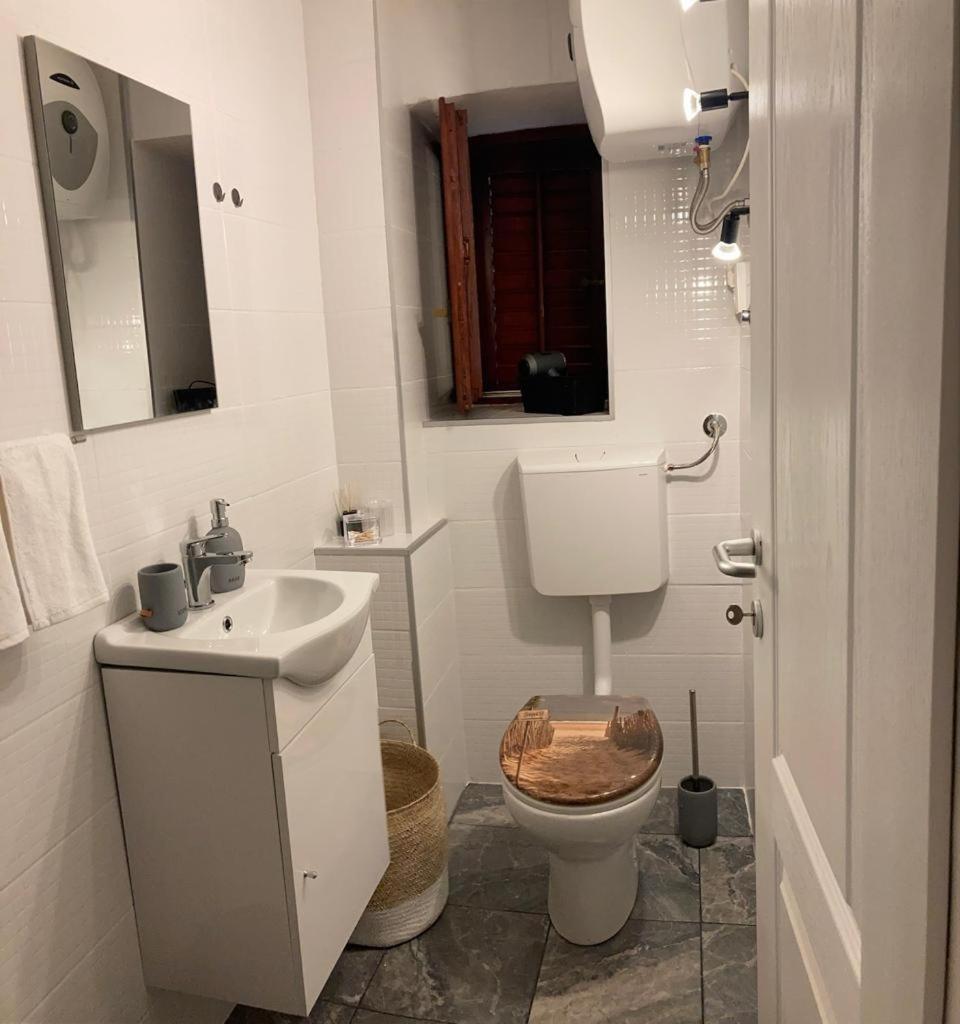 Apartment Mezo Near Diocletian Palace Split